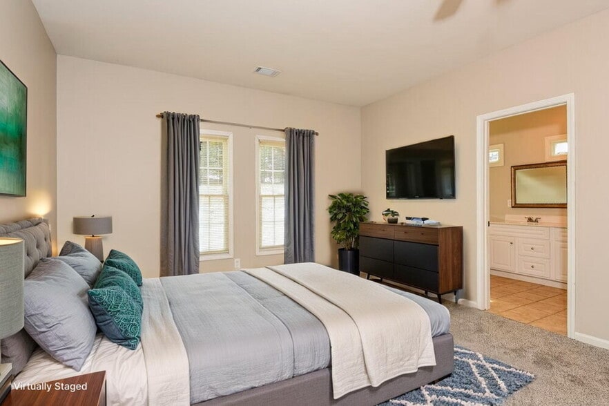 Building Photo - 4167 Arapaho Dr