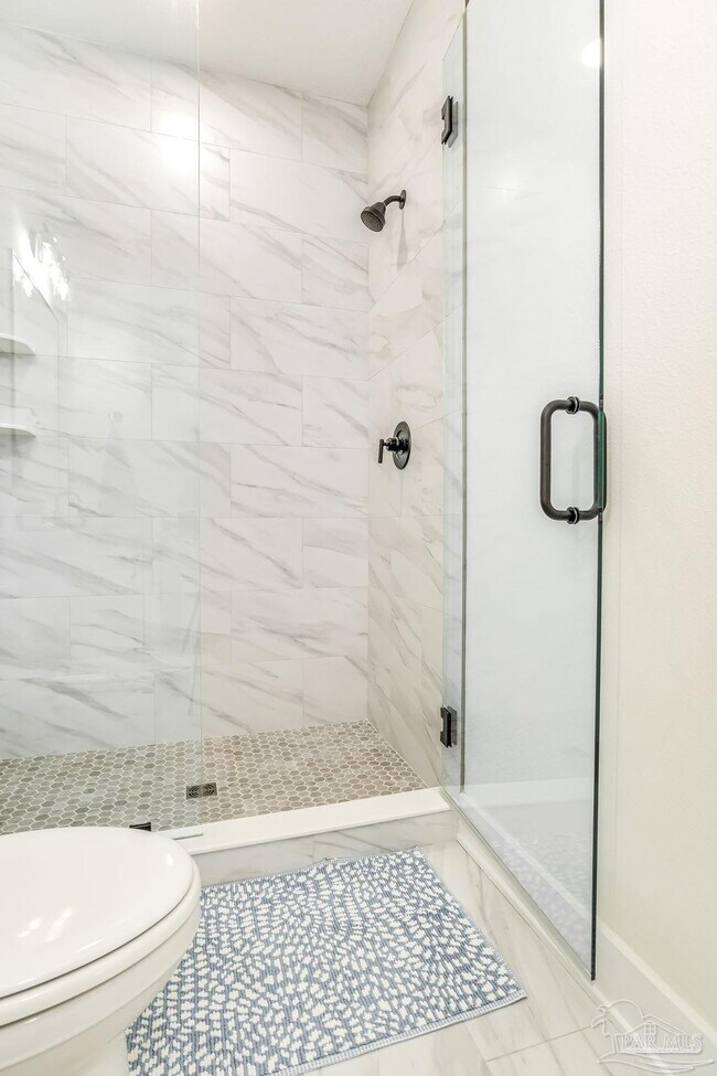 Building Photo - 520 N De Villiers St