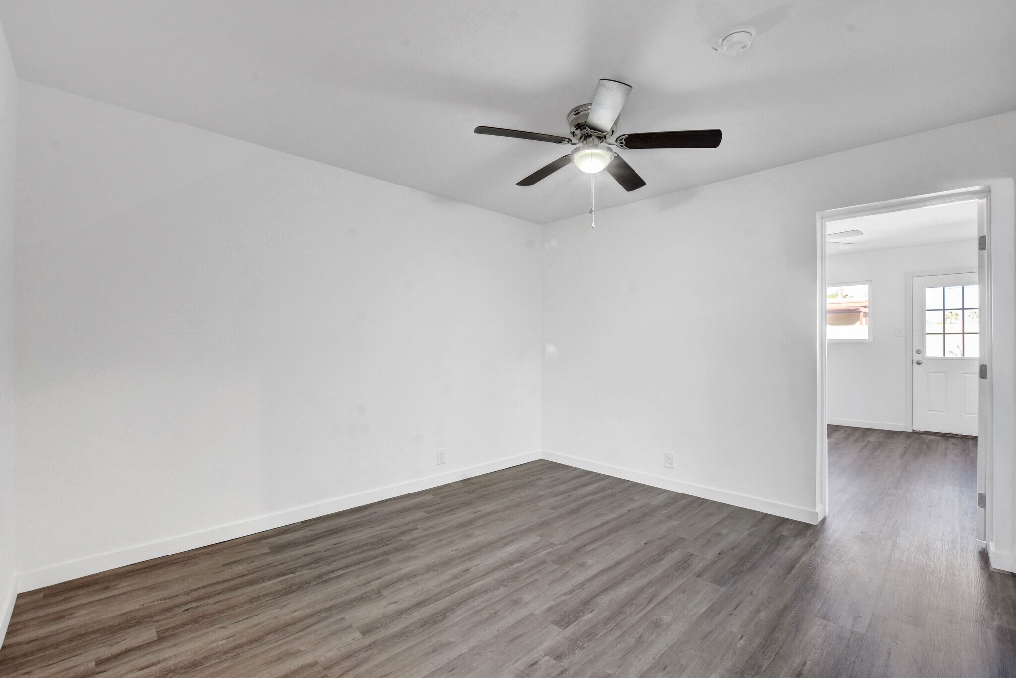 living room - 1774 Willow Trl