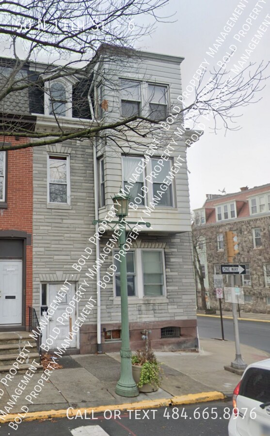 Primary Photo - 50 N 11th St
