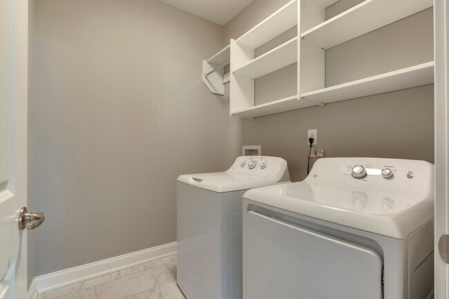 Building Photo - 122 Pocola Way