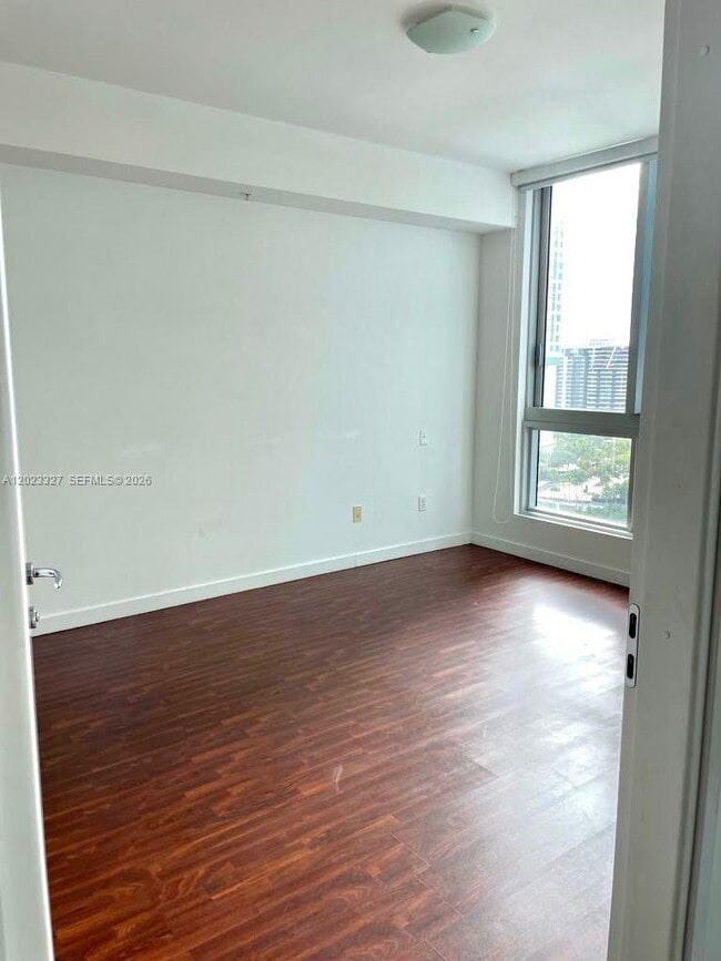 Building Photo - 300 S Biscayne Blvd