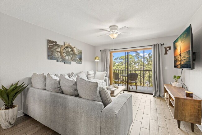 Building Photo - Beautiful Condo For Rent In St Petersburg!