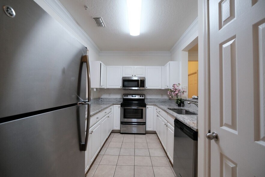 Building Photo - 4007 Westchester Ridge NE