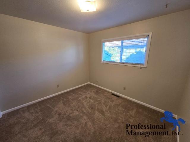 Building Photo - 2 bedroom in Billings MT 59102