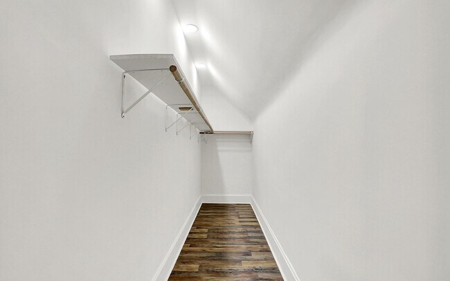 Building Photo - 1745 S Talbott St