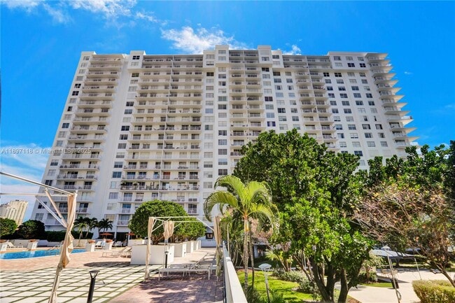 Building Photo - 2851 NE 183rd St