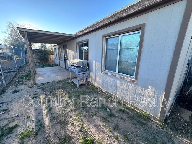 Building Photo - 538 Roadrunner Dr