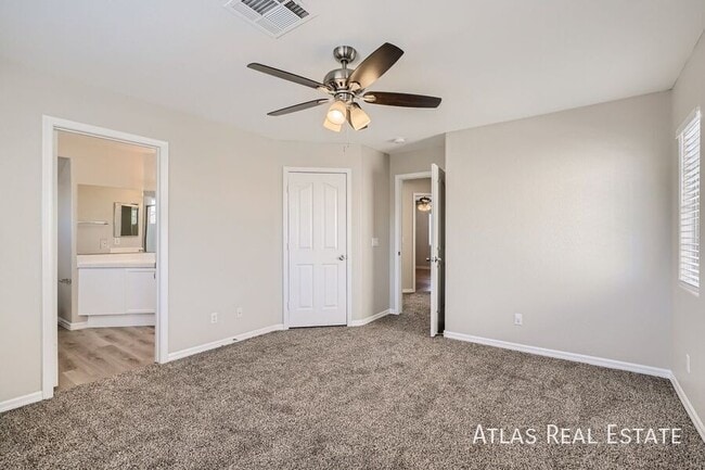 Building Photo - 7875 Constantinople Ave