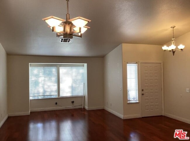 Building Photo - 2657 Sandstone Ct