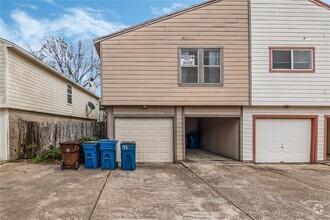 Building Photo - 18104 Kings Row