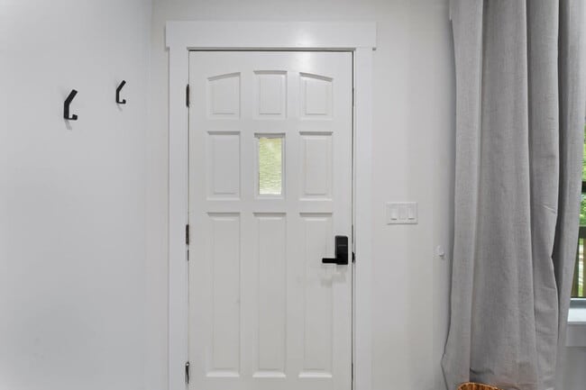 Building Photo - 3116 Golden Eye Dr