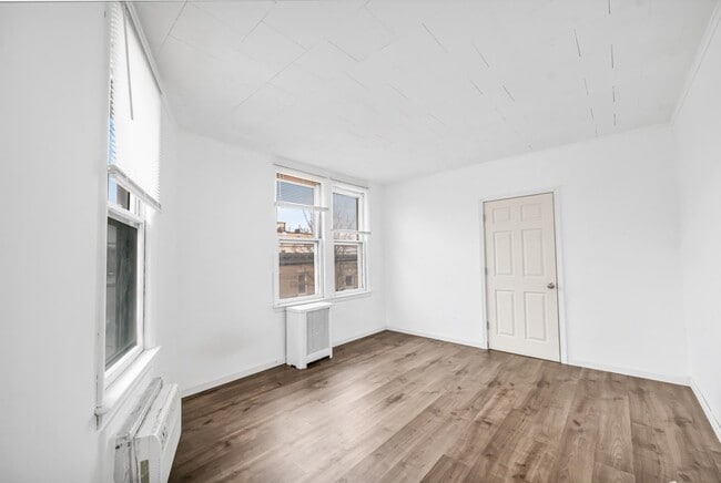 Building Photo - 41 Bloomfield Ave