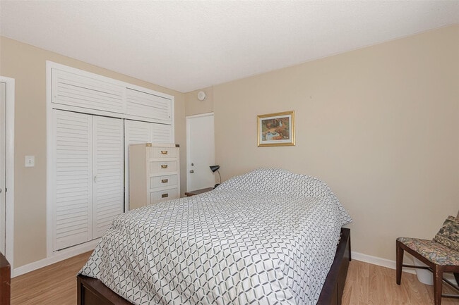 Building Photo - 710 N Ocean Blvd