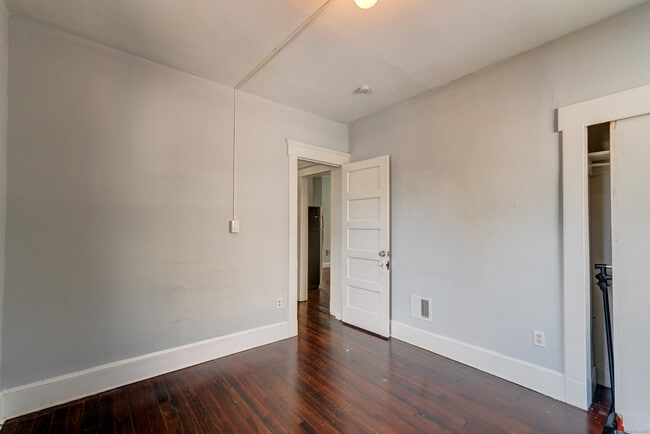 Building Photo - 167 Willow St