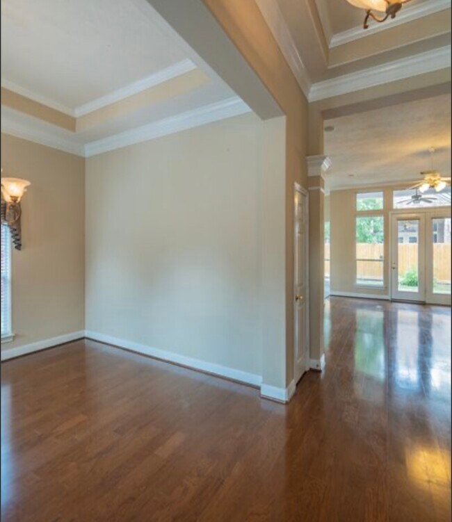 Building Photo - 5019 Shining Creek Ct