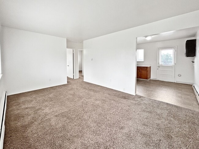 Building Photo - $0 DEPOSIT OPTION. 2 BED 1 BATH IN SOUTH WESTMINSTER, NEW CARPET!