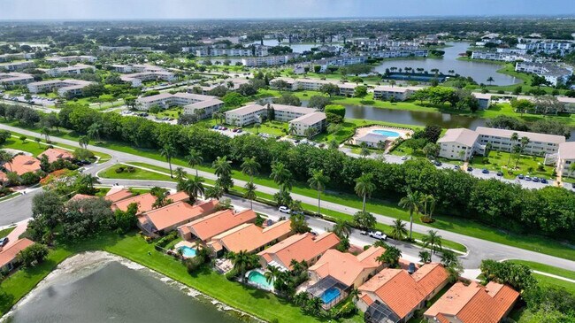 Building Photo - 8410 Brussels Way