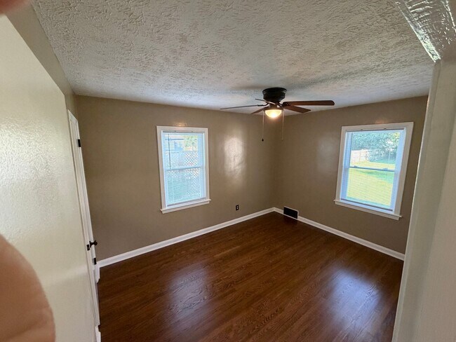 Building Photo - 8508 Perry Rd