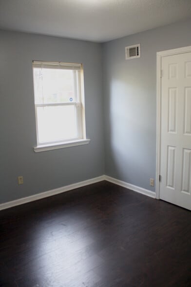 Bedroom #3 - 2555 Eastbrook Dr