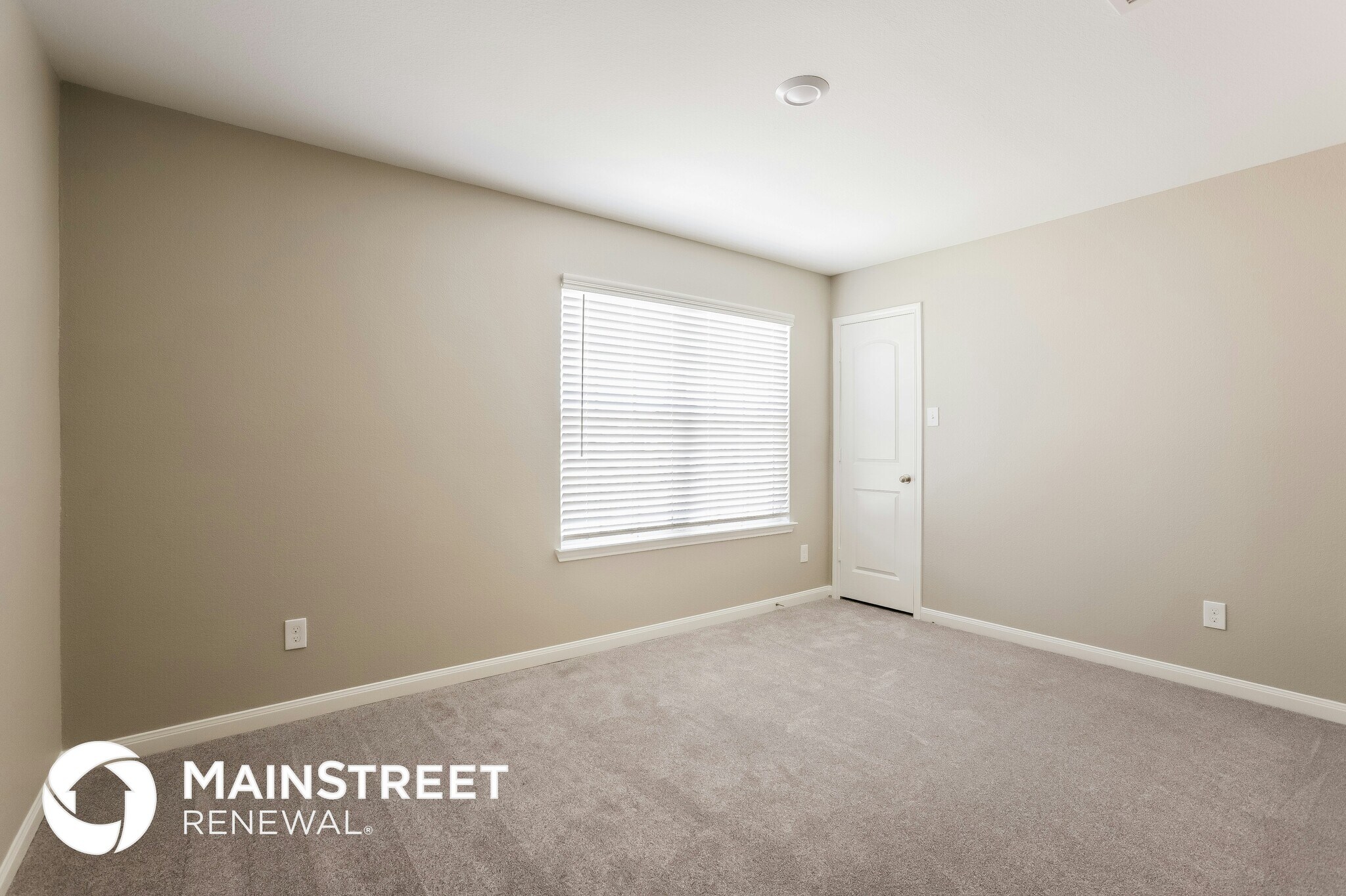 Building Photo - 23119 Bellini Dr
