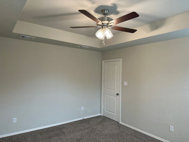 Building Photo - Navasota - NEW BUILD -3 bedrooms / 2 bath / 2 car garage with fenced in yard.