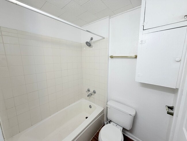 Building Photo - 2837 N 42nd St