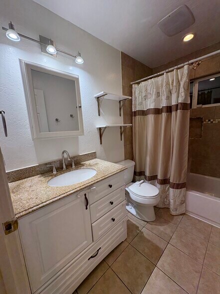 Building Photo - 4192 Denker Dr