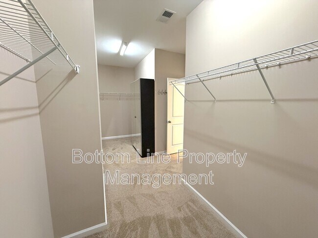 Building Photo - 178 Alexandria Dr