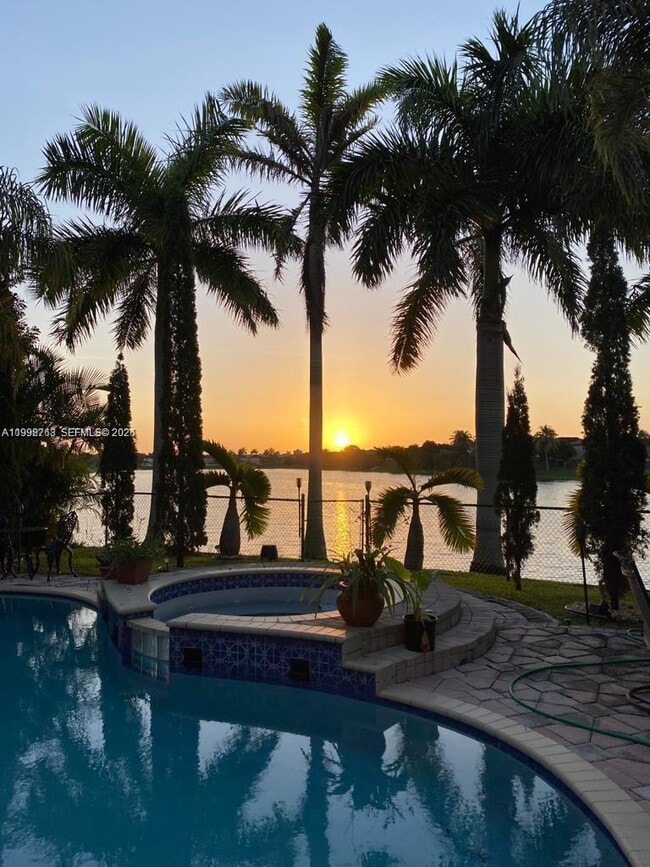 Building Photo - 13553 SW 124th Avenue Rd