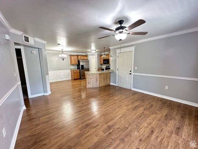 Building Photo - 574 S 2150 W