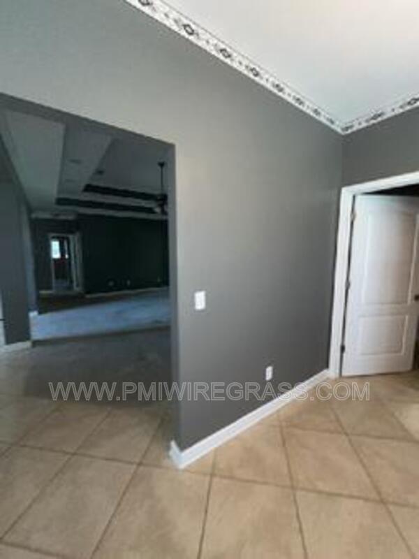 Building Photo - 233 County Rd 165