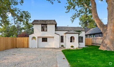 Building Photo - Updated 1930's Boise Bench Home