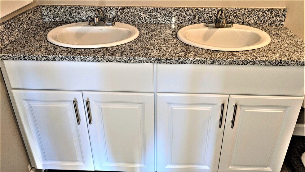 Peterson Place Apartments 770 N Pleasant Hill Blvd Pleasant Hill IA 50327 Apartment Finder