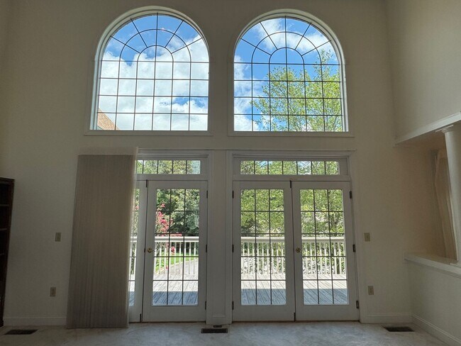 Building Photo - South AVL - Grand Residence in The Cotswol...