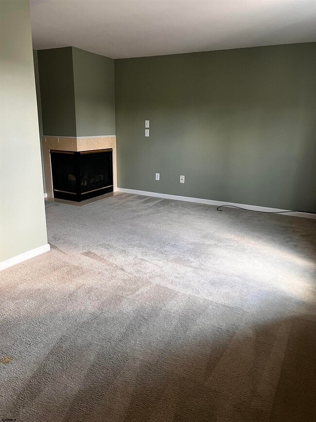 Building Photo - 704 St Thomas Dr