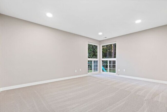Building Photo - Stunning Private AIR CONDITIONED Dream Home in Coveted Bridal Trails