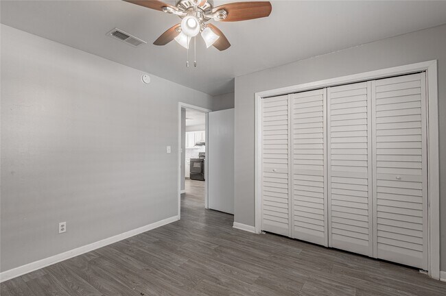 Building Photo - 600 Palm St