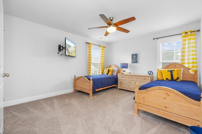 Building Photo - 1399 Berkshire Ave