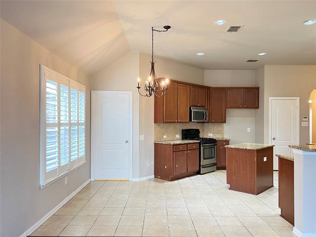 Building Photo - 505 Maverick Dr