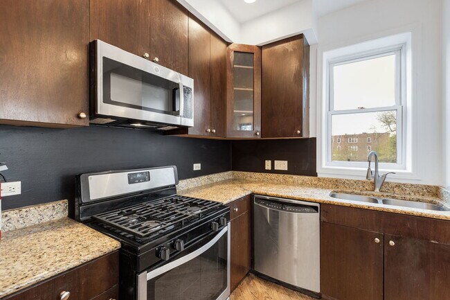 Building Photo - 4800 S St Lawrence Ave