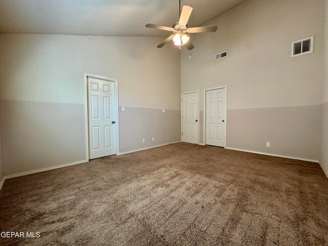 Building Photo - 3813 Loma Dante