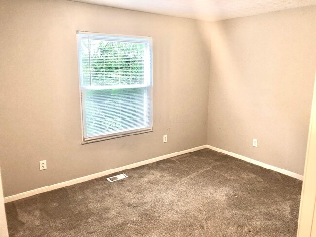 Building Photo - 5694 Crossing Ct