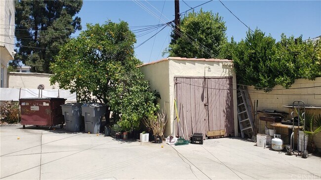 Building Photo - 622 Naranja Dr