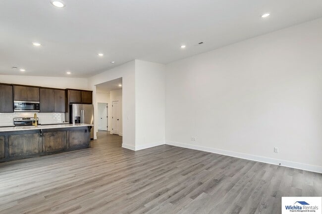 Building Photo - 3 bed, 2 bath patio home - SE Wichita  ***First month's rent free at move in***