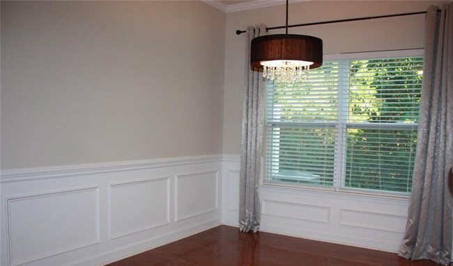 Building Photo - Beautiful Townhome in coveted Steele Creek - Berewick