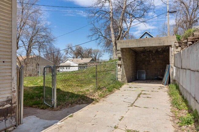 Building Photo - Coming Soon!!