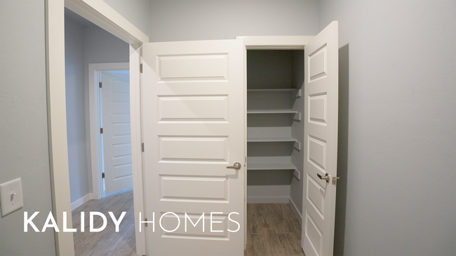 Building Photo - 307 Kirks Holw