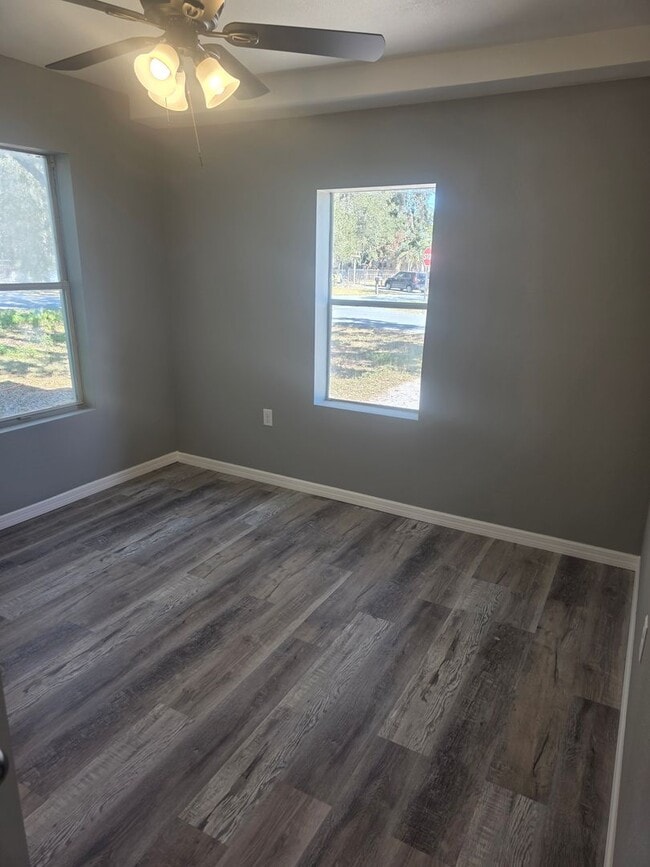 Building Photo - Updated 3 bedroom 2 bath Home for rent