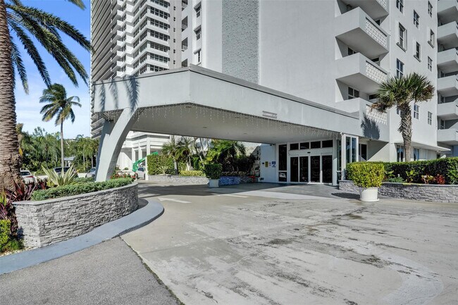 Building Photo - 4250 Galt Ocean Dr
